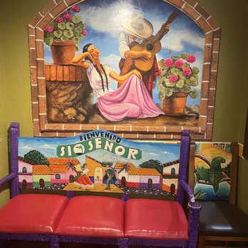 Si Senor - Lobby / Entrance area - Mexican Near Me - Beaverton, Oregon Si Senor - Lobby / Entrance area - Mexican Near Me - Beaverton, Oregon