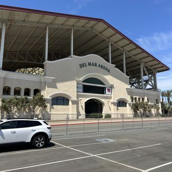 Del Mar Racetrack - Race Tracks Near Me - Del Mar, California