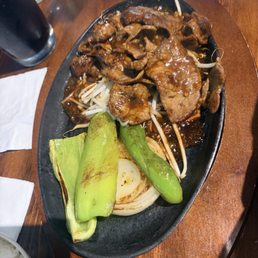 Spicy sizzling beef dish
