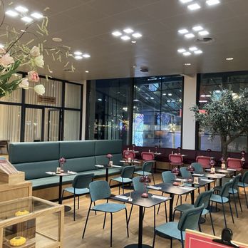 Van Gogh Museum - Cafe on 1st floor (2nd floor for us Americans) - Museums Near Me - Amsterdam, New Hampshire
