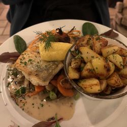 Schwindts Restaurant im Kellergewölbe - Three-fish-fillet plate