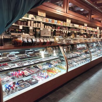 Mueller Chocolate - shop - Chocolatiers & Shops Near Me - Philadelphia, Pennsylvania Mueller Chocolate - shop - Chocolatiers & Shops Near Me - Philadelphia, Pennsylvania