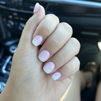 Nails by Design - Ombré acrylic nails - Nail Salons Near Me - Salem, Oregon