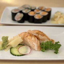 Sushi-Zen - Salmon Belly Nigiri ( Aburi-seared)