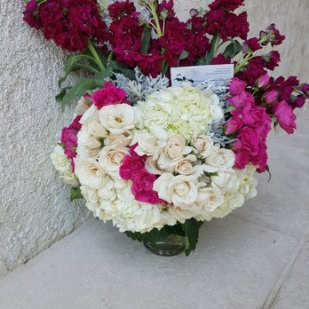 Sylvart Floral Designs - Roses are beautiful - Florists Near Me Sylvart Floral Designs - Roses are beautiful - Florists Near Me