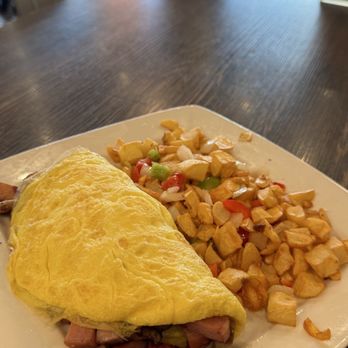 The Pan - Meat Lovers Omelet - Breakfast & Brunch Near Me - Santa Ana, California The Pan - Meat Lovers Omelet - Breakfast & Brunch Near Me - Santa Ana, California