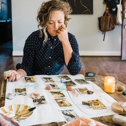 Metaphysical Mom - Akashic Energy Map Reading