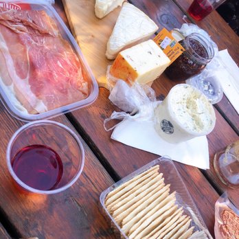 V Sattui Winery - Wineries Near Me - Saint Helena, California V Sattui Winery - Wineries Near Me - Saint Helena, California