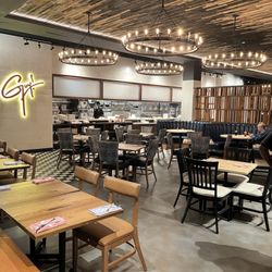 Guy Fieri's Tunica Kitchen + Bar - Main restaurant