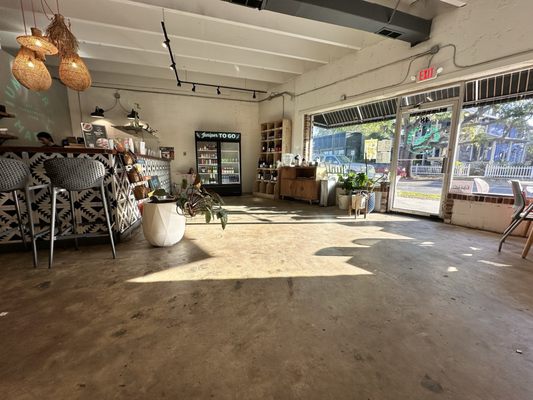 Juniper Market by null