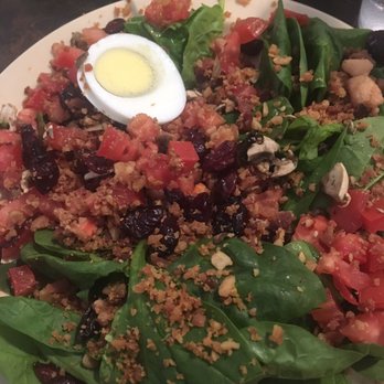 Wall Street Pizza - Spinach salad - I took off the mushrooms because they smelled weird. This is what I left uneaten of the half size: most of it. - Pizza Near Me - Gresham, Oregon