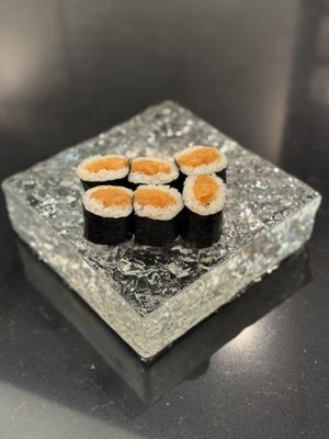 ROLL UP JAPANESE HAND ROLLS by null