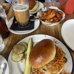 Mott Burger*