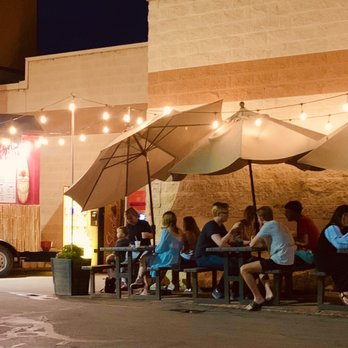 Maui Authentic Shave Ice - Beautiful relaxing nighttime lighting to enjoy a late night treat. - Shaved Ice Near Me - Provo, Utah