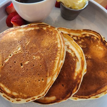 Rose Town Kitchen & Bar - Blueberry pancakes - American Near Me - Boston, Massachusetts