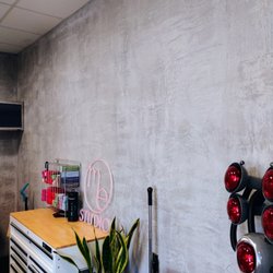 Fauxto Finish Custom Decorative Painting - Me Studio at Phenix Long Beach California
Faux "industrial concrete" effect using
Portola Paints Lime Wash
