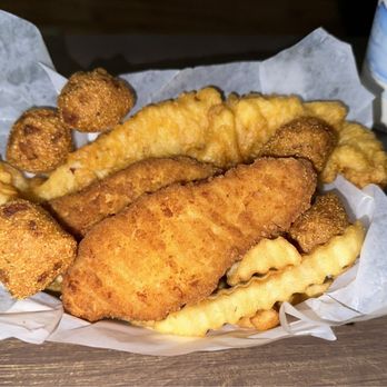 London Fish & Chips - 1 fish, 2 chicken strip platter. Hushpuppies. Pepsi. - Fish & Chips Near Me - Modesto, California