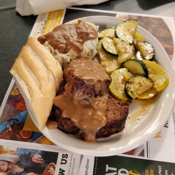 Metro Diner - American Near Me - Birmingham, Alabama