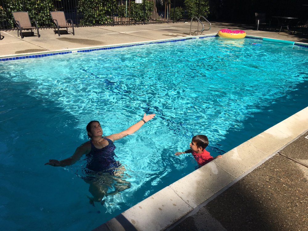 Melissa’s Swim Lessons Logo