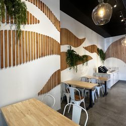 Poké House - San Mateo - Dinning Area