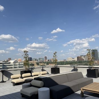 Monkey Bar on 9 - Plenty of outdoor seating - Bars Near Me - Dallas, Texas Monkey Bar on 9 - Plenty of outdoor seating - Bars Near Me - Dallas, Texas