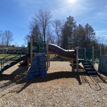 WOODWORTH PARK Updated March 2025 11 Photos 225 Warren Ave