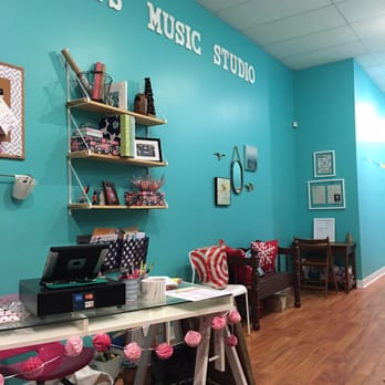 Alex's Music Studio - Performing Arts Near Me - Chicago, Illinois