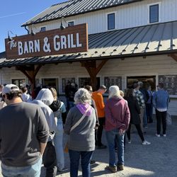 Cherry Crest Adventure Farm - Line to purchase food. Really enjoyed great quality food