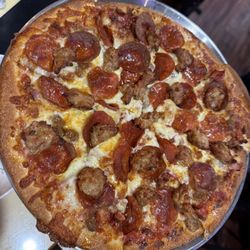 Zeppe's Tavern & Pizzeria