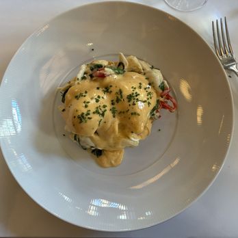 Bouchon - Benedicte au Crabe - French Near Me - Las Vegas, Nevada