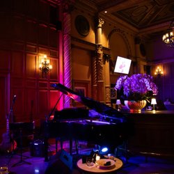 Gallery Bar & Grill