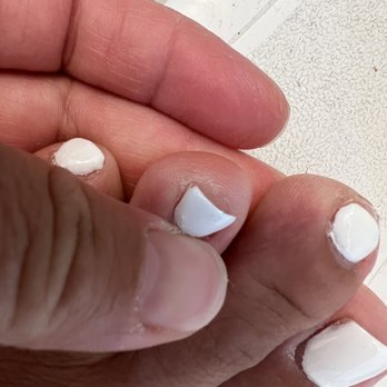 Good Nails - Skin not trimmed. Big toe paint is off. - Nail Salons Near Me - Benicia, California Good Nails - Skin not trimmed. Big toe paint is off. - Nail Salons Near Me - Benicia, California
