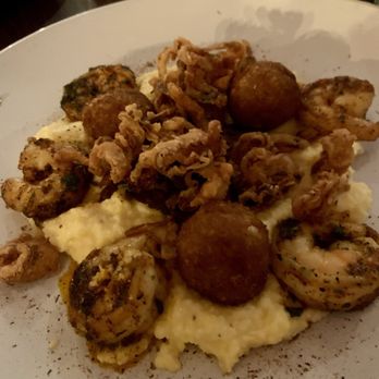 Backwoods Crossing - The seafood and grits - Southern Near Me - Tallahassee, Florida