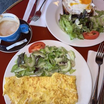 Café du Mogador - Bakeries Near Me - Paris, 75 Café du Mogador - Bakeries Near Me - Paris, 75
