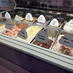Yagút St. - Ice cream