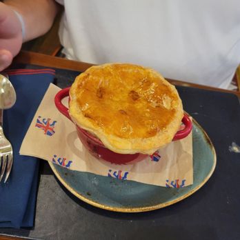 Gordon Ramsay Pub & Grill - Chicken pot pie - Pubs Near Me - Atlantic City, New Jersey Gordon Ramsay Pub & Grill - Chicken pot pie - Pubs Near Me - Atlantic City, New Jersey