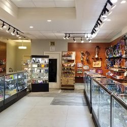 High End Smoke Shop - Varieties of water pipes hand pipes hookahs dugouts metal pipe etc etc 10%off