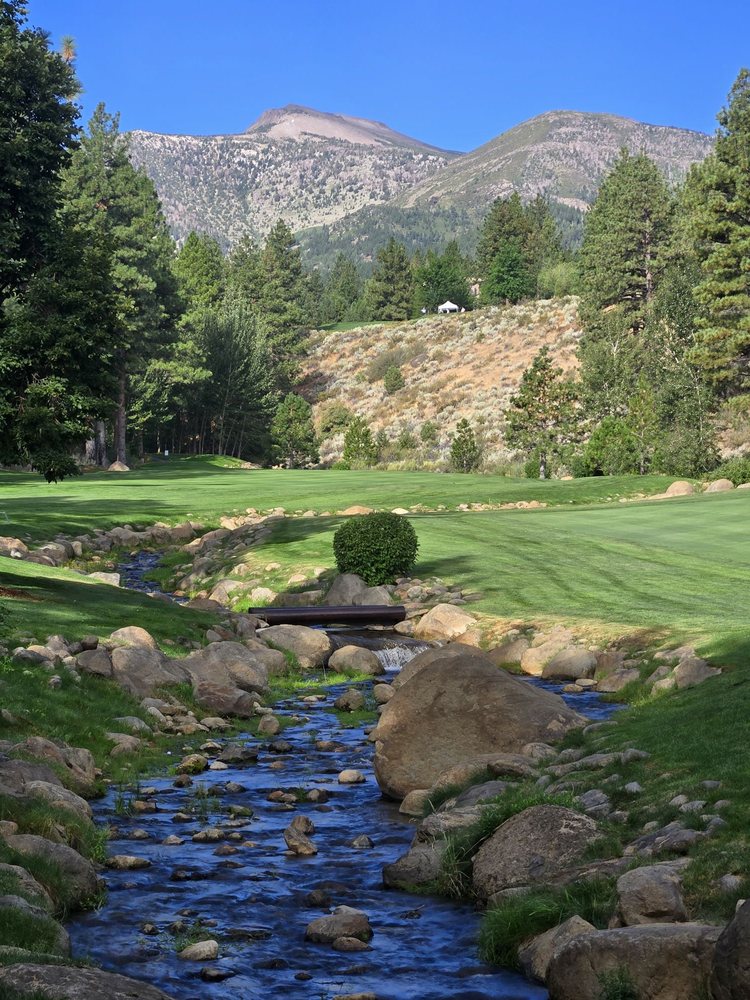 Montreux Golf Club Logo