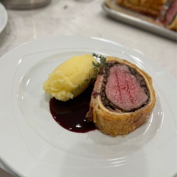 The Babylon Mercantile - Finish product-Beef Wellington - Cooking Classes Near Me - Babylon, New York