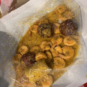Lowcountry Lakeview - Combo A - Shrimp Combo with potatoes and corn in lemon-pepper sauce. - Cajun/Creole Near Me - Chicago, Illinois Lowcountry Lakeview - Combo A - Shrimp Combo with potatoes and corn in lemon-pepper sauce. - Cajun/Creole Near Me - Chicago, Illinois