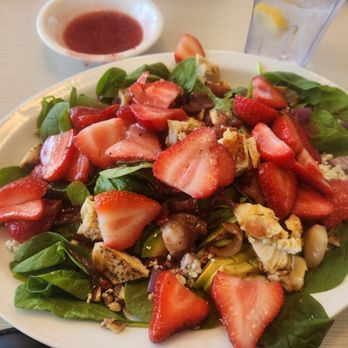 Flapjacks - Strawberry and spinach salad 15.29$ well worth it - Breakfast & Brunch Near Me - Sacramento, California
