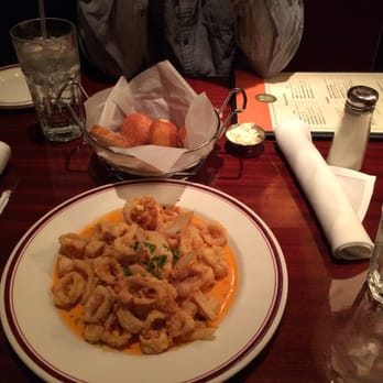 Mike's American - Crispy Fried Calamari and Complimentary Bread Basket - American Near Me - Springfield, Virginia