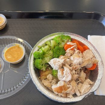 Chixy Natural - Paleo Bowl - Gluten-Free Near Me - Costa Mesa, California Chixy Natural - Paleo Bowl - Gluten-Free Near Me - Costa Mesa, California