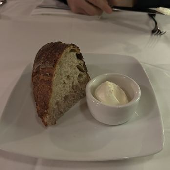The Mountain House - Sourdough bread - New American Near Me - Woodside, California