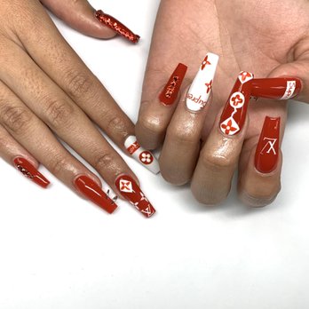 Artmode Cosmo - Louie vibes - Nail Technicians Near Me Artmode Cosmo - Louie vibes - Nail Technicians Near Me