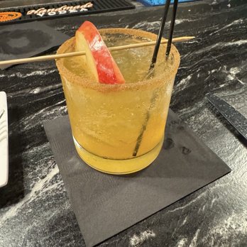 Blackwall Hitch - Harvest apple margarita- delicious! - New American Near Me - Baltimore, Maryland
