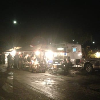 Antojitos Mexicanos - Squeeze into that dark parking lot cuz I don't think there's street parking late hours. - Mexican Near Me - San Jose, California Antojitos Mexicanos - Squeeze into that dark parking lot cuz I don't think there's street parking late hours. - Mexican Near Me - San Jose, California