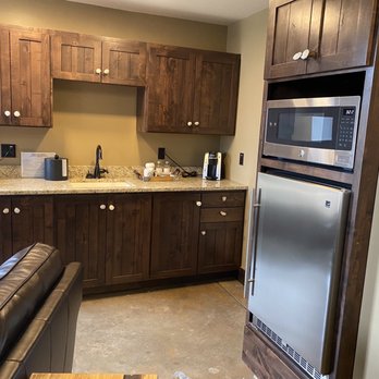 Frontier Hotel Pawhuska - View of kitchenette - Hotels Near Me - Pawhuska, Oklahoma Frontier Hotel Pawhuska - View of kitchenette - Hotels Near Me - Pawhuska, Oklahoma