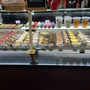 Croissant Gourmet - Desserts - Bakeries Near Me - Winter Park, Florida Croissant Gourmet - Desserts - Bakeries Near Me - Winter Park, Florida