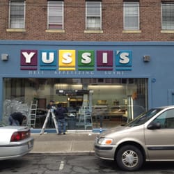 Yussi's Deli